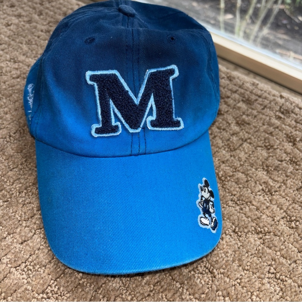 Disney world parks blue ombré Mickey Mouse embroidered hat M cap